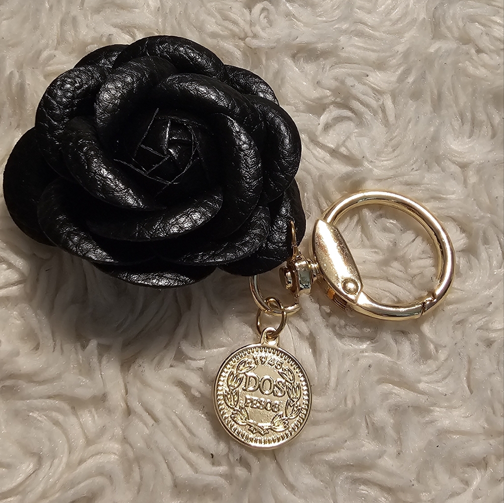 Black Camila Rose Keychain Purse Charm NWOT - Picture 2 of 5